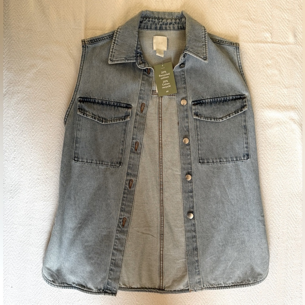 Women’s oversized denim vest